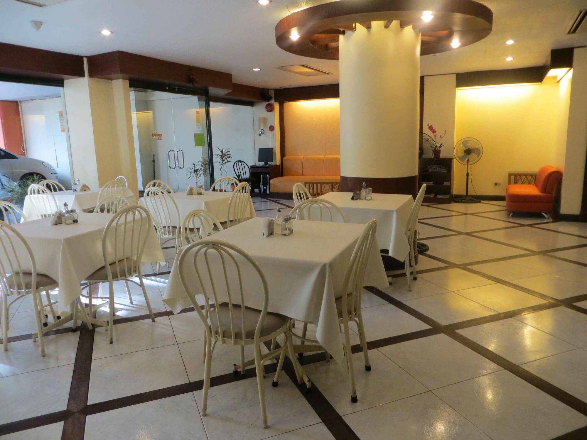 Paragon Suites Cebu Exterior foto